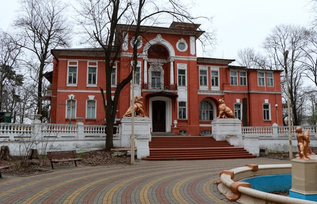 Бывшая дача Бродских, ныне главный корпус санатория имени Горького